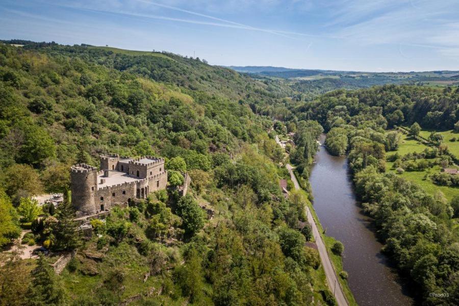 Апартаменты Studio En Auvergne Le Ruisseau Сен-Прьест-Брамефан Экстерьер фото